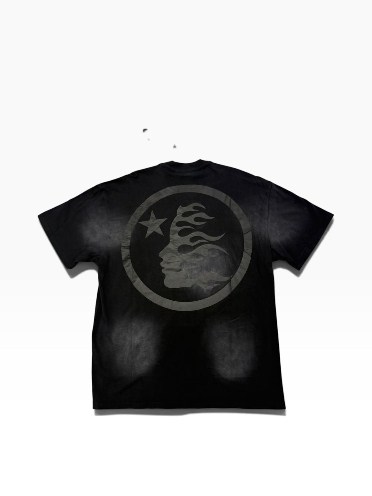 playera Hellstar negra adiamantada