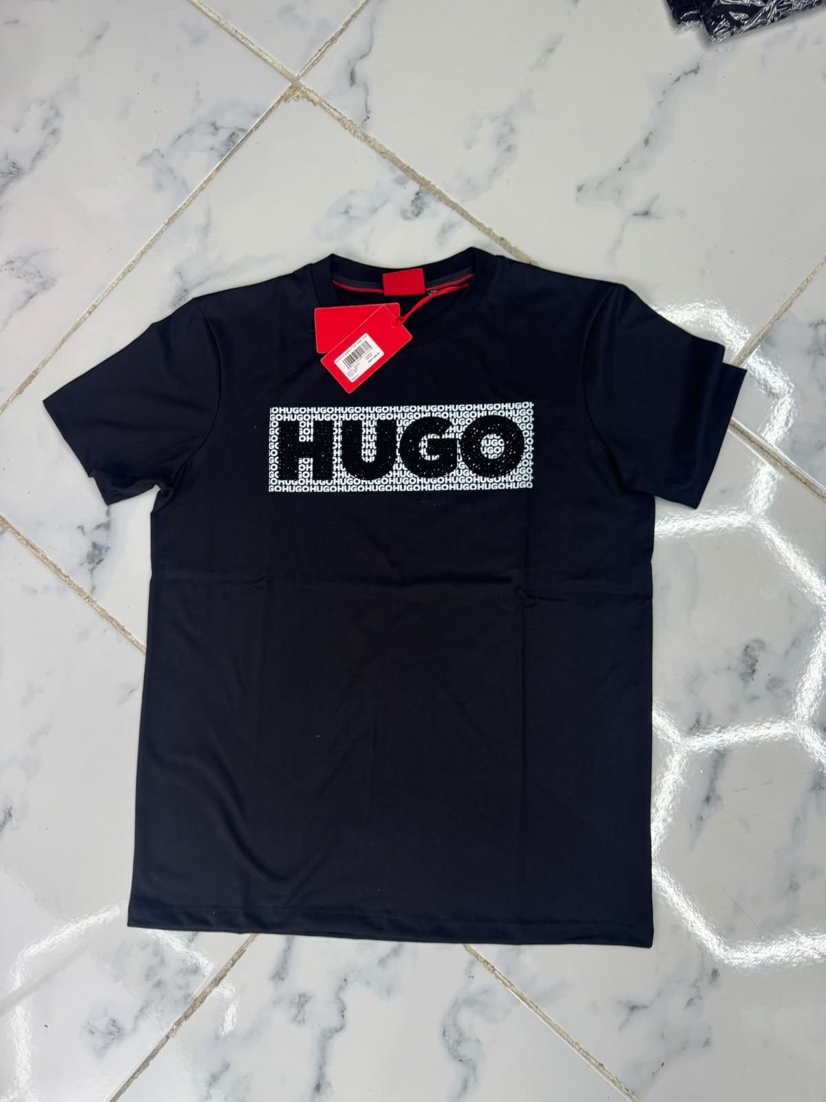 Hugo piedritas multilogo