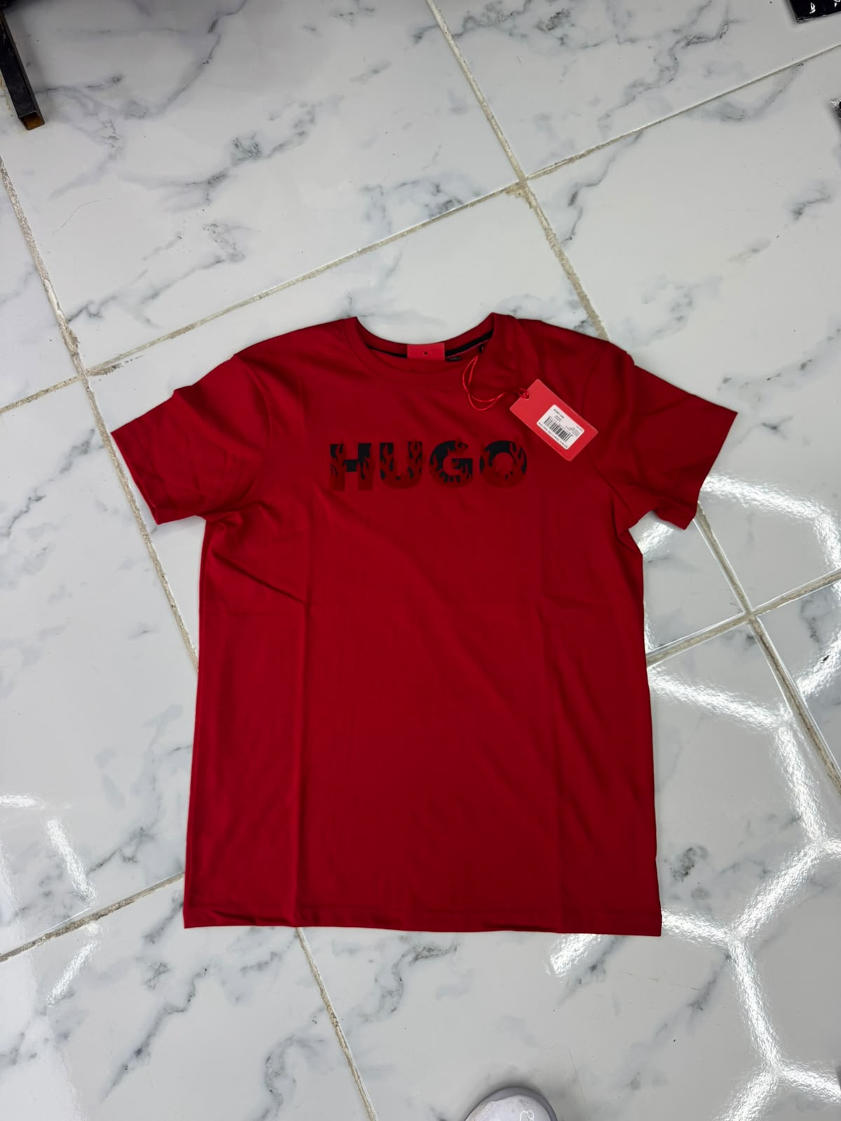 Hugo roja fuego