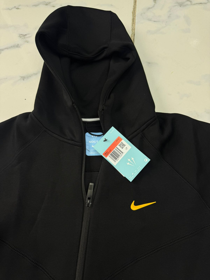 Nike tech nocta negro amarillo